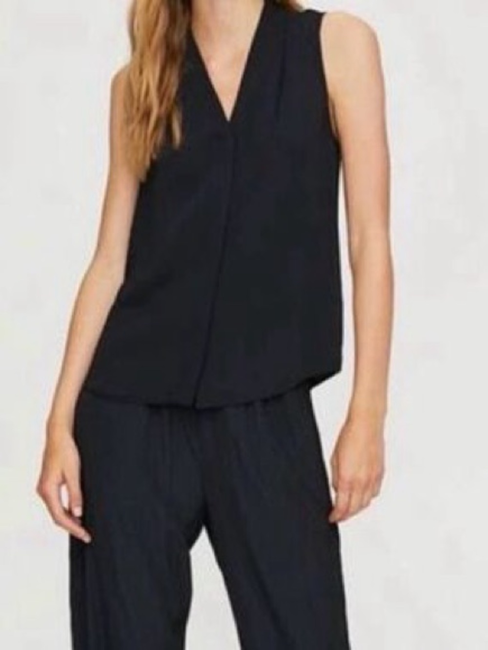 Aritzia Babaton Hidden Button Blouse